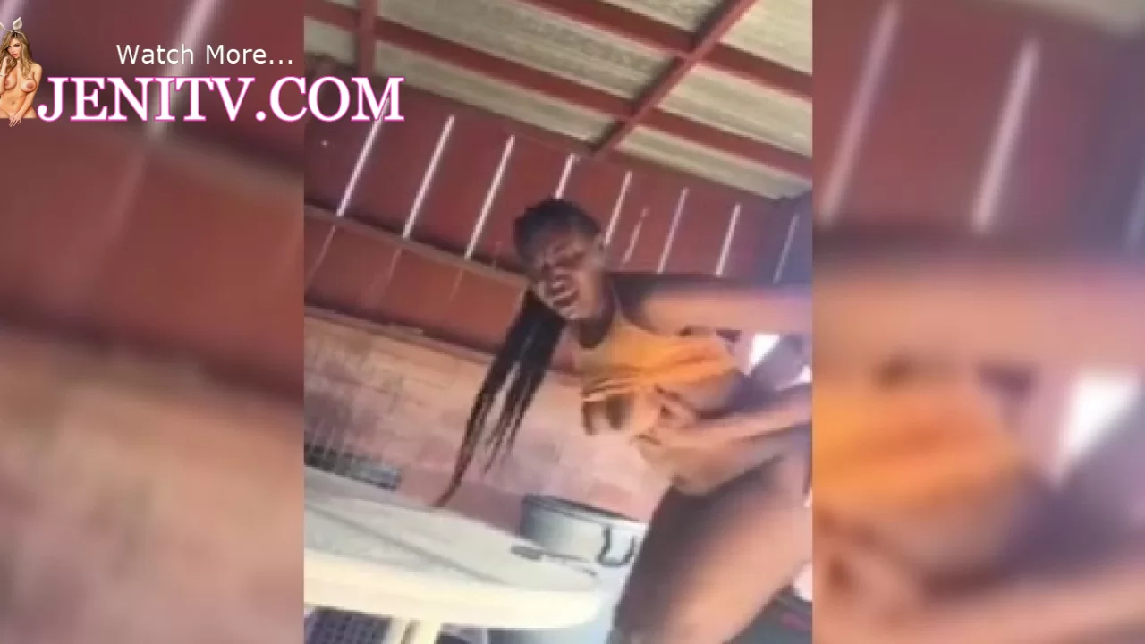 Ghana Babe Recorded Doggy Doggy Sex Style Outside